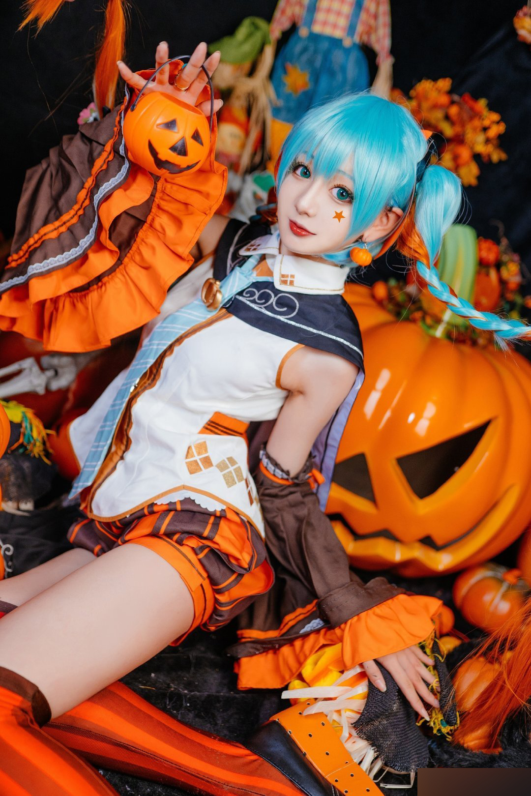 三个人cos未来初音,初音未来cos所有造型