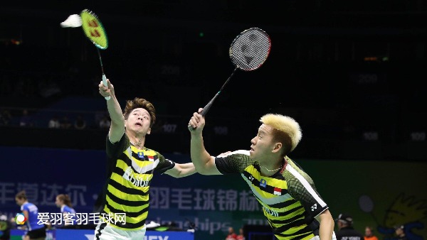 羽毛球如何控制双打节奏,羽毛球技法步伐