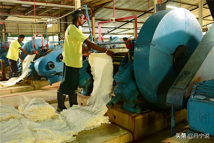 橡胶鞋底透不透气,橡胶鞋底耐不耐穿