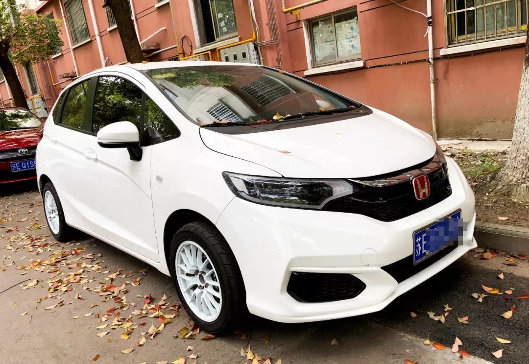 领克032022款1.5t劲pro落地价,领克032022款dct劲pro2.0t落地