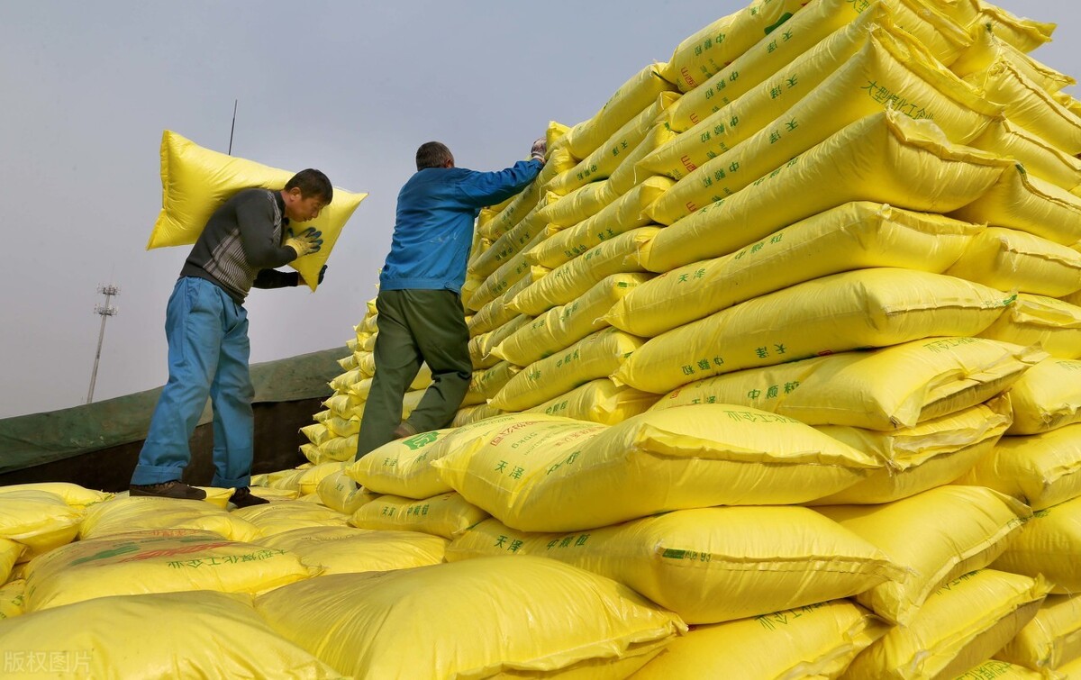 3个17的复合肥怎么检查真假,复合肥辨别真假扫二维码管用吗