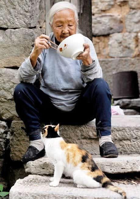 新生儿和狗狗有一样的胎记,狗狗去世和宝宝有一样的胎记