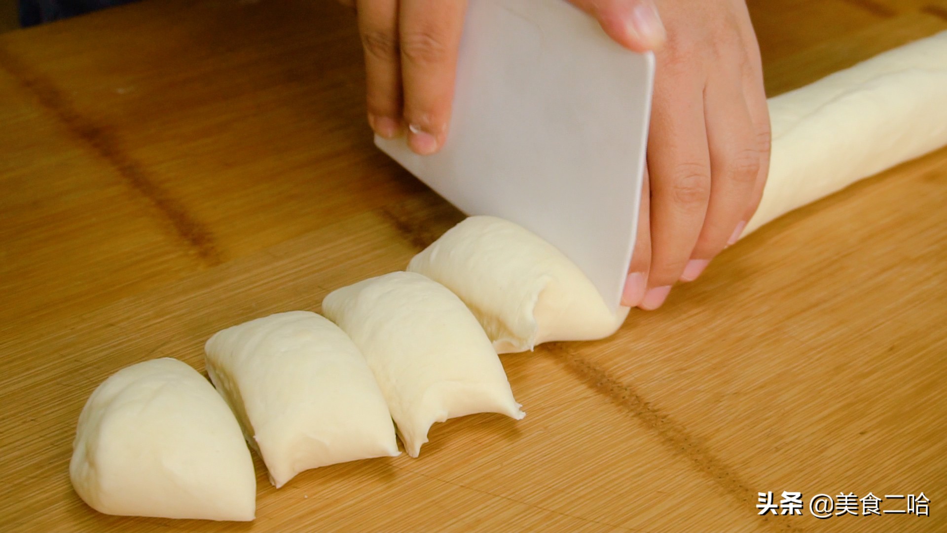 鸡蛋灌饼好吃的做法小视频,鸡蛋灌饼五分钟轻松搞定