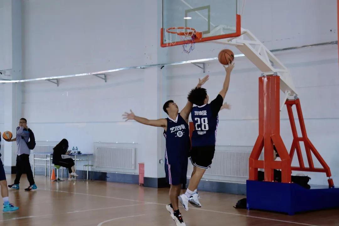 你知道五角星是几个角吗,你知道五角星代表什么