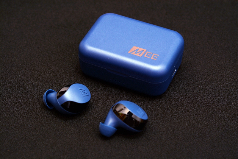 一个Zippo的大小，MEEX10无线蓝牙耳机开箱体验