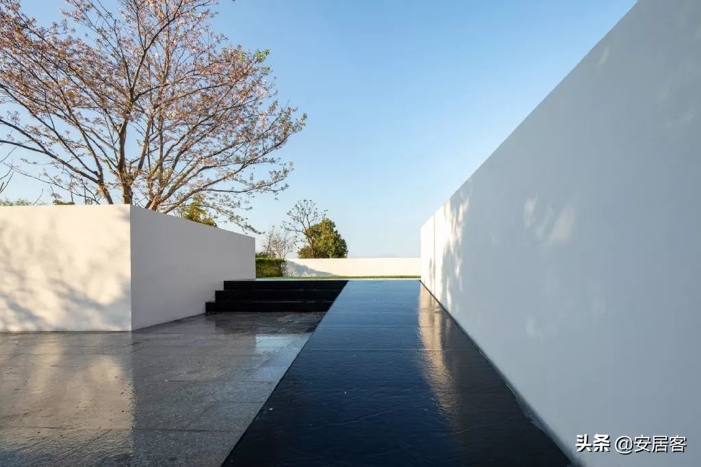 萧敬腾家里八层楼,萧敬腾的家究竟有多豪华