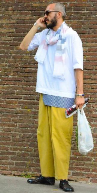 夏天穿什么裤子比较好男士,夏季穿什么裤子男好看