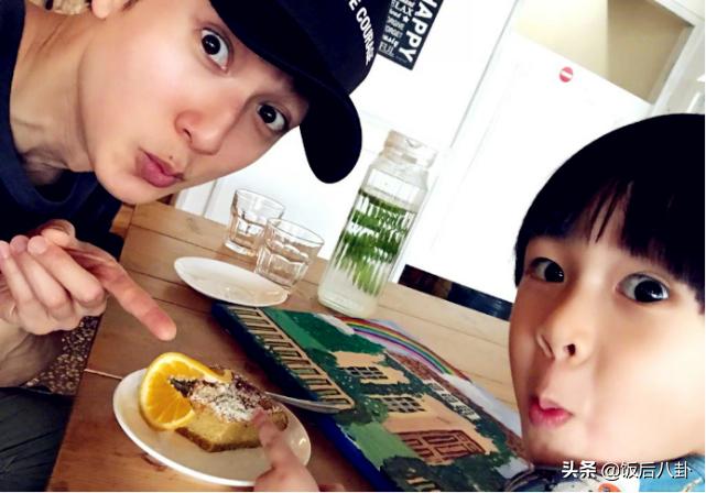 吴尊儿子超人,吴尊晒一双儿女近照画面温馨有爱