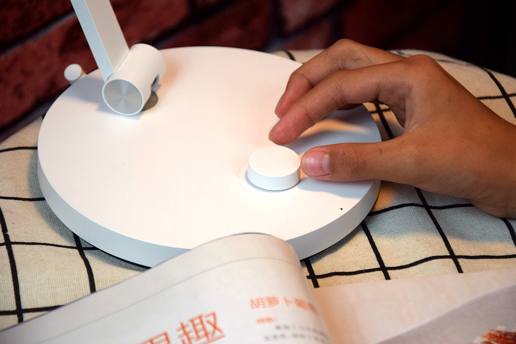 绫冲鍙扮伅pro鍜屽ソ瑙嗗姏鍙扮伅鍖哄埆,绫冲鍙扮伅pro璇诲啓鐗堝喎鑹插拰鏆栬壊