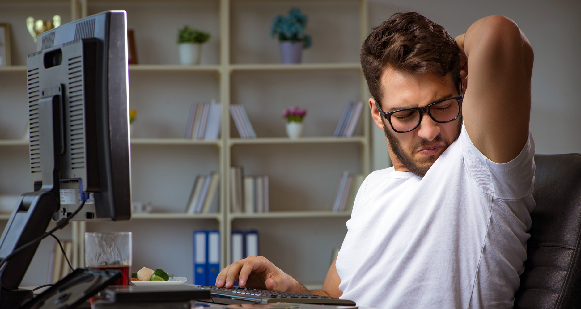 舍友狐臭大怎么办,舍友有狐臭受不了该怎么办