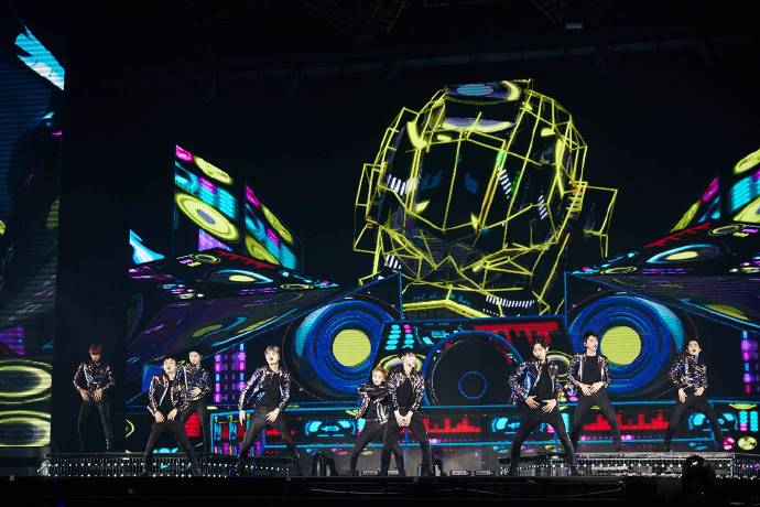 together朴灿烈张艺兴吴世勋,吴世勋朴灿烈金俊勉应援