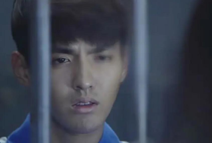 吴亦凡被捕后,背后老板名下房产被拍卖,百亿富豪沦为失信老赖