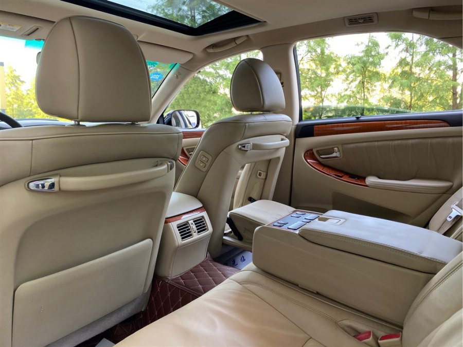 12代丰田皇冠3.0沙龙顶配版,丰田巅峰