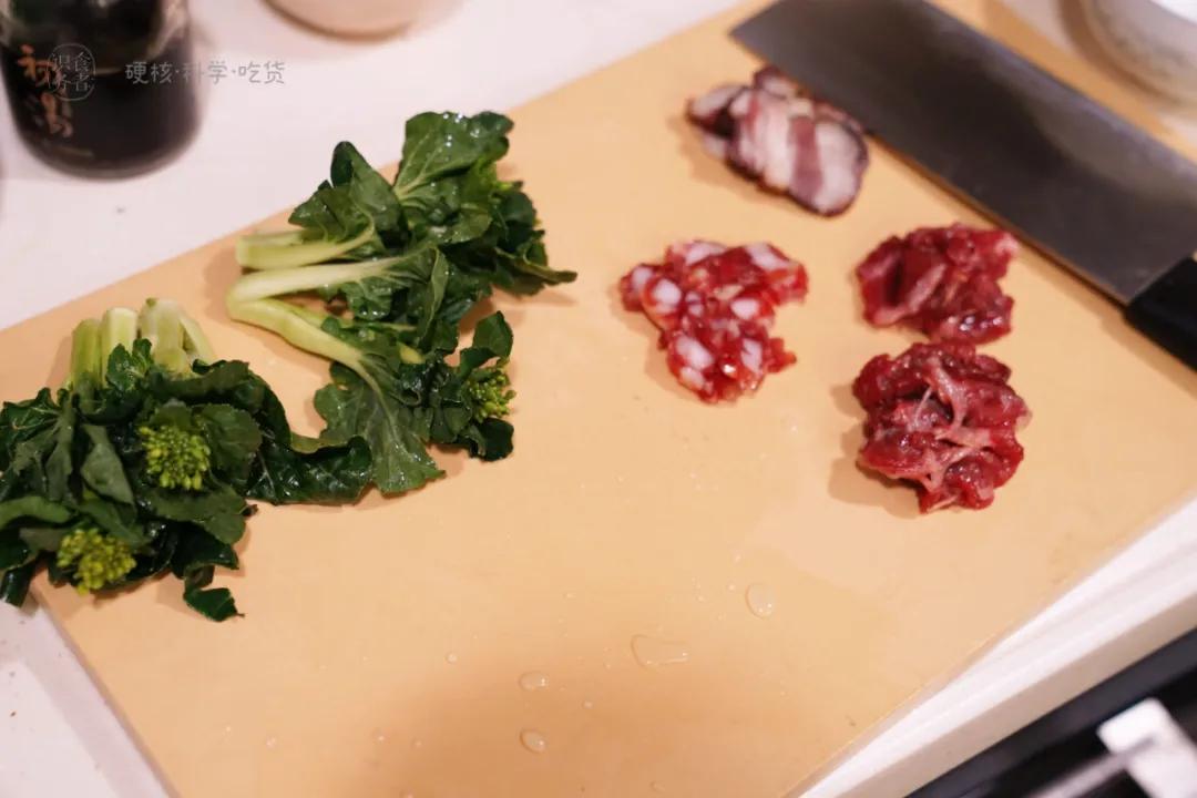 煲仔饭做的不成功是因为油不够吗,煲仔饭失败的做法