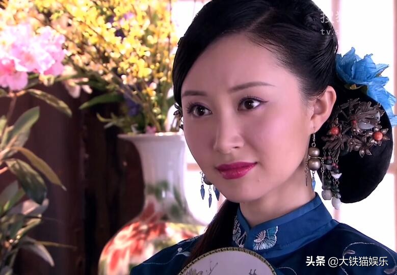 这4位女星太难了！被一位女配艳压不算啥，个个女配都吊打才尴尬