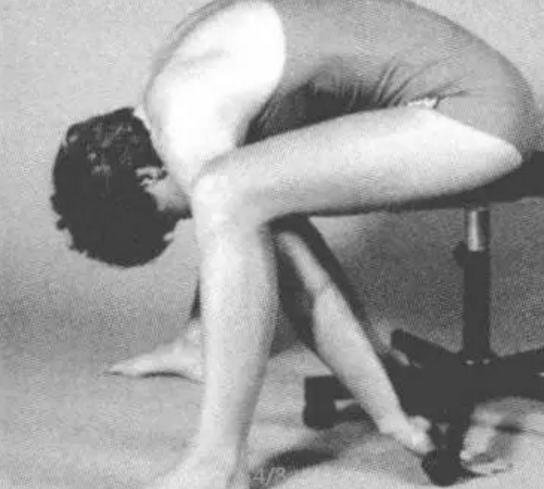 治疗腰间盘突出的最好锻炼方法,治腰间盘突出的最佳锻炼方法视频