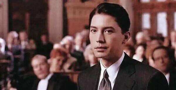 王祖贤喜欢尊龙到什么程度 (尊龙有没有和王祖贤在一起)