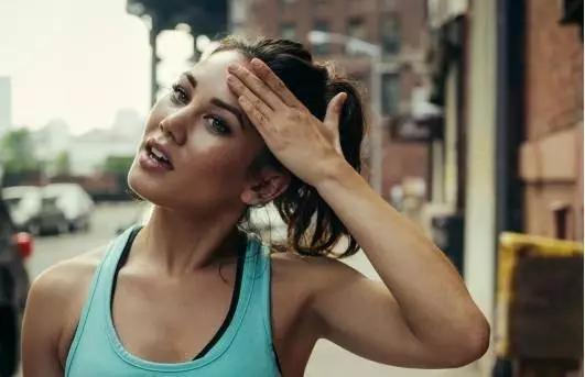 夏季高温跑步注意什么,夏天天气热该怎么跑步