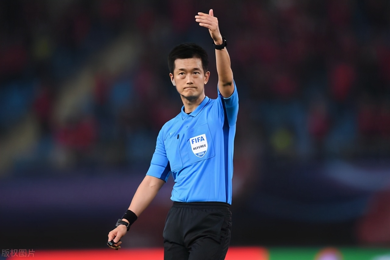 两位韩国裁判“包揽”关键场次执法工作，今年中超“金哨”如何评