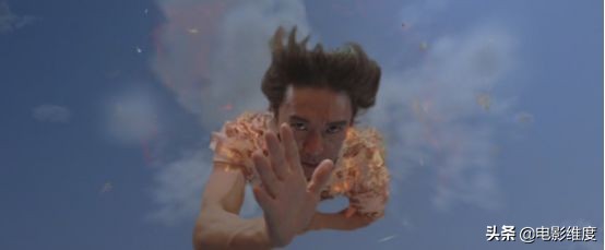 他宁愿挨骂也要为小人物加油打气,我们能让他输吗?