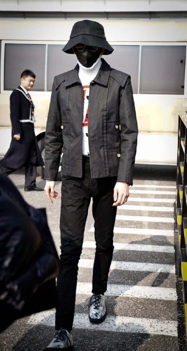 蔡徐坤虞书欣造型,蔡徐坤lisa虞书欣