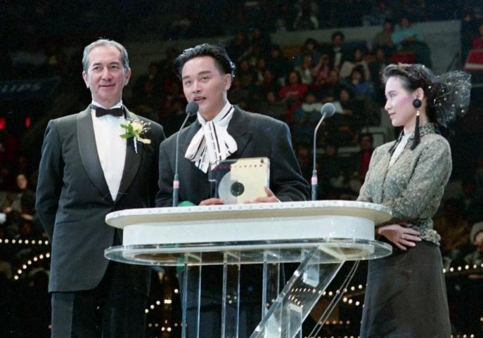 2011年赌王四房争产,赌王去世参加葬礼家庭名单