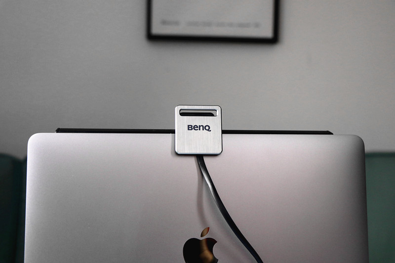 晚上看电脑觉得不舒服，试试这款