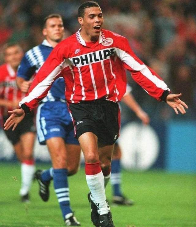 当今足球谁能超越梅罗,巅峰梅罗在足坛的地位