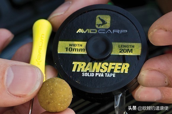 外国人钓鱼打窝技巧,老外用超大饵钓鱼