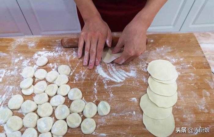 三鲜饺子馅怎么调鲜嫩多汁,三鲜馅饺子怎么调馅多汁