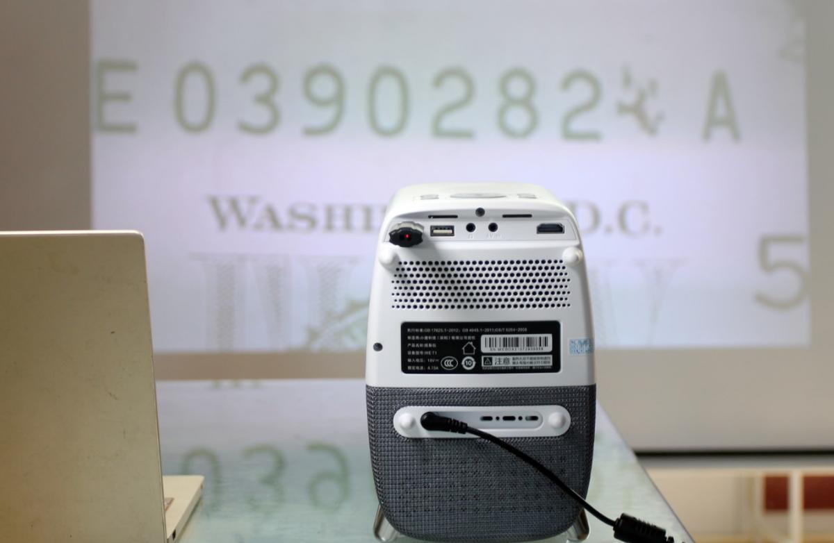 泰捷weboxt1投影仪对比极米,泰捷weboxt1投影仪和天猫魔屏对比