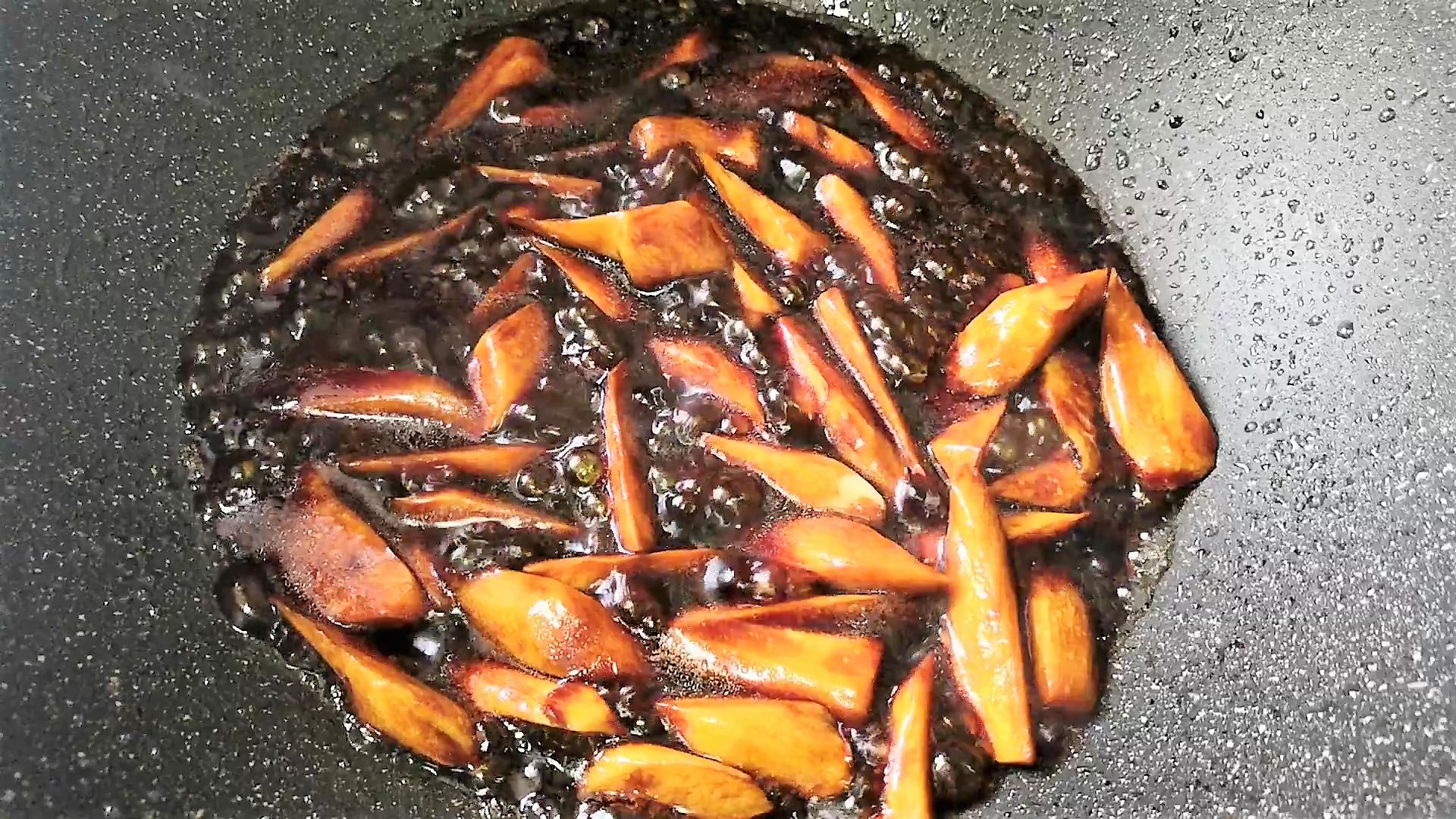 茭白怎么做美味下饭适合孩子吃,油焖茭白的做法最正宗的做法