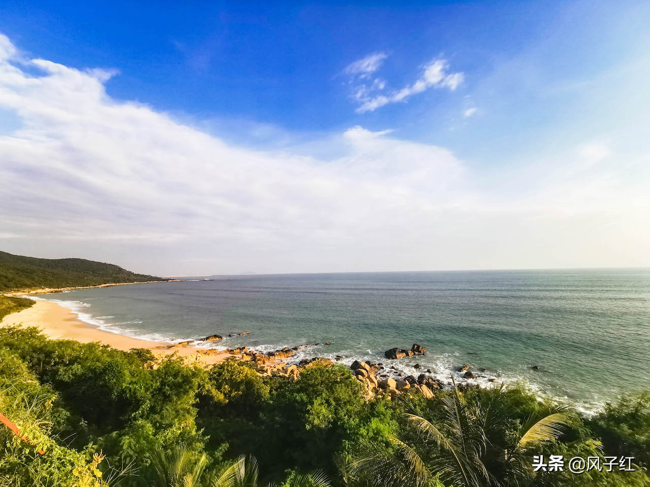 深藏三亚一海湾，距市区40KM，山美、水美、石美，却鲜有人知