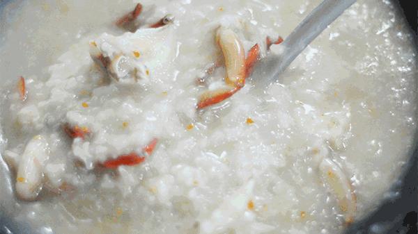 一碗砂锅粥潮汕,一锅原汁原味的粥