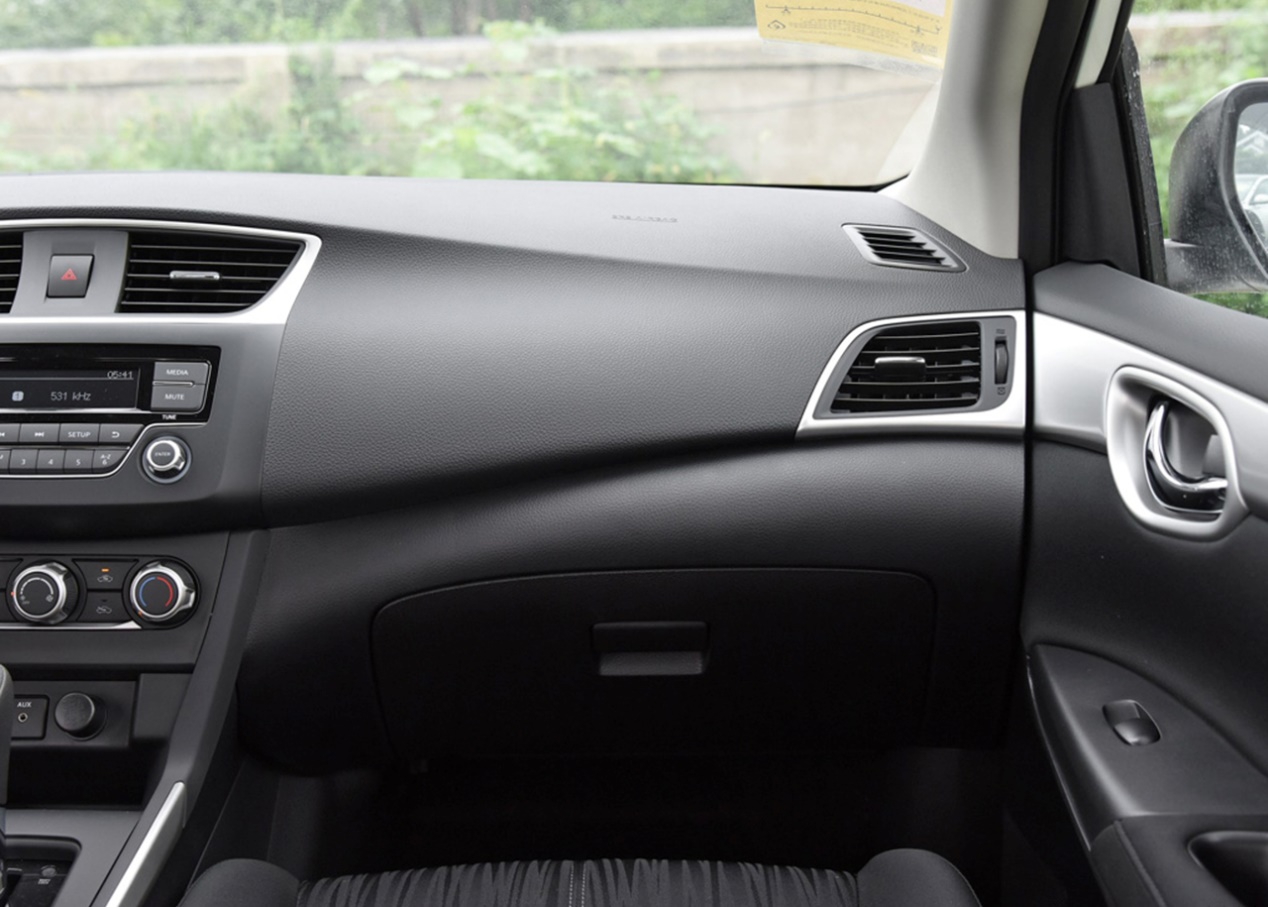 全新轩逸巅峰之作上市,全新经典轩逸上市售价9万起