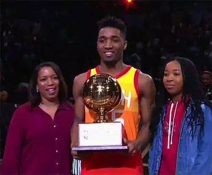 蜘蛛侠的签名鞋:AdidasTheD.O.NIssue1