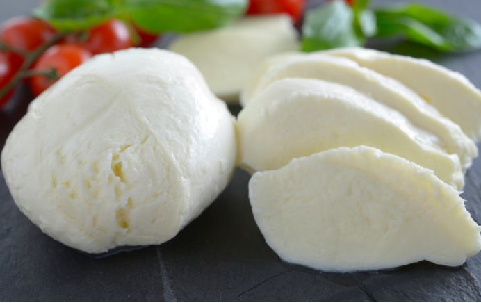 奶酪是冷藏保存还是冷冻保存,奶酪冷藏是放上面还是放下面