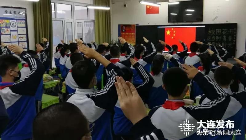 风雨中，“神兽”们返校了