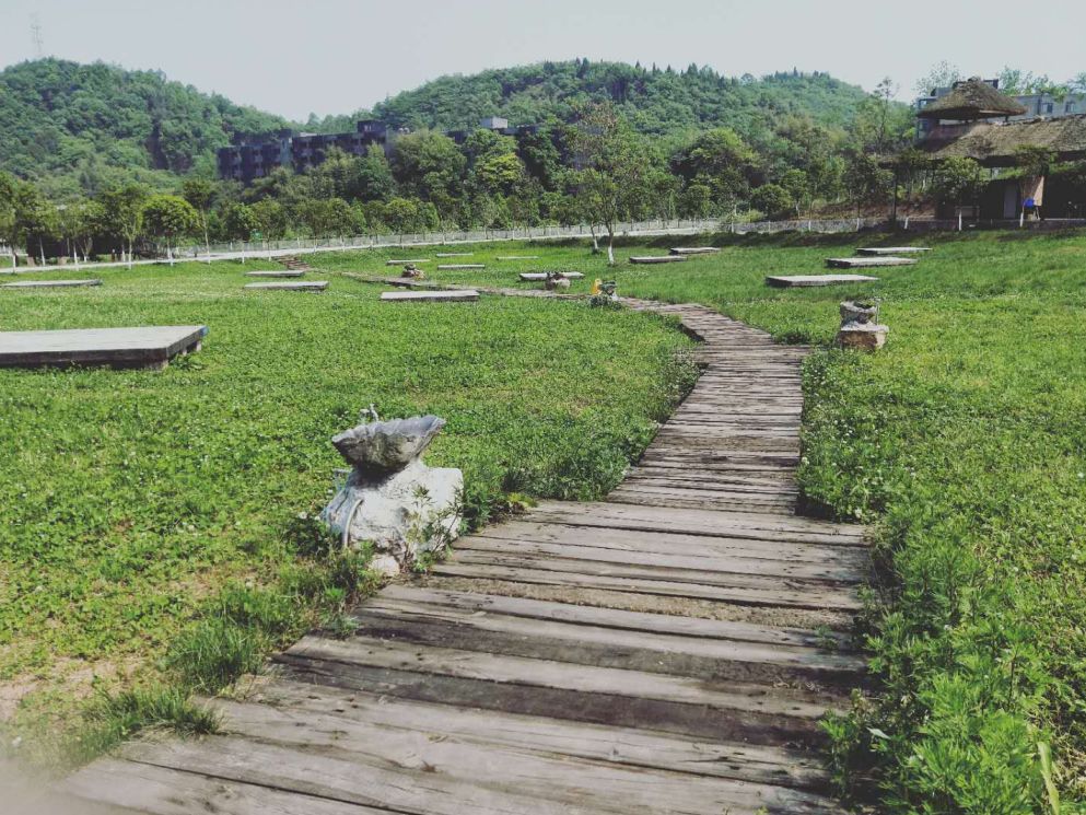 罗浮山清水湖民宿订房,全家出游避暑