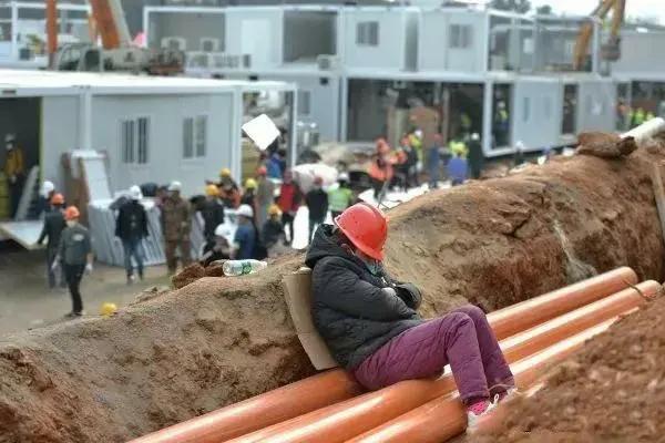 东风快递抗疫战歌mv,东风快递抗击疫情