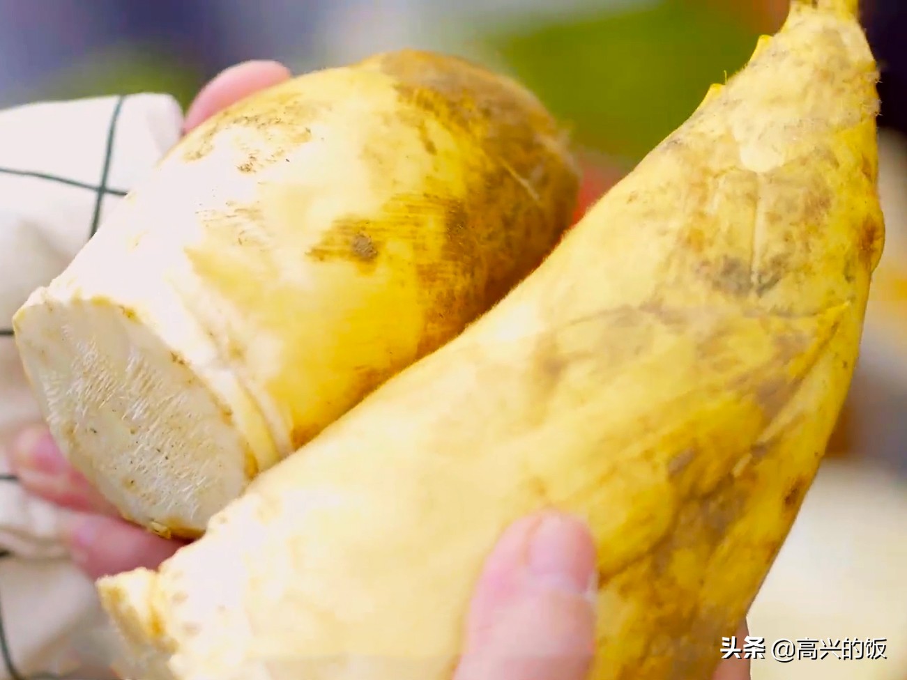 春笋是冷水焯还是热水焯,春笋的家常做法春笋焯水后怎么放