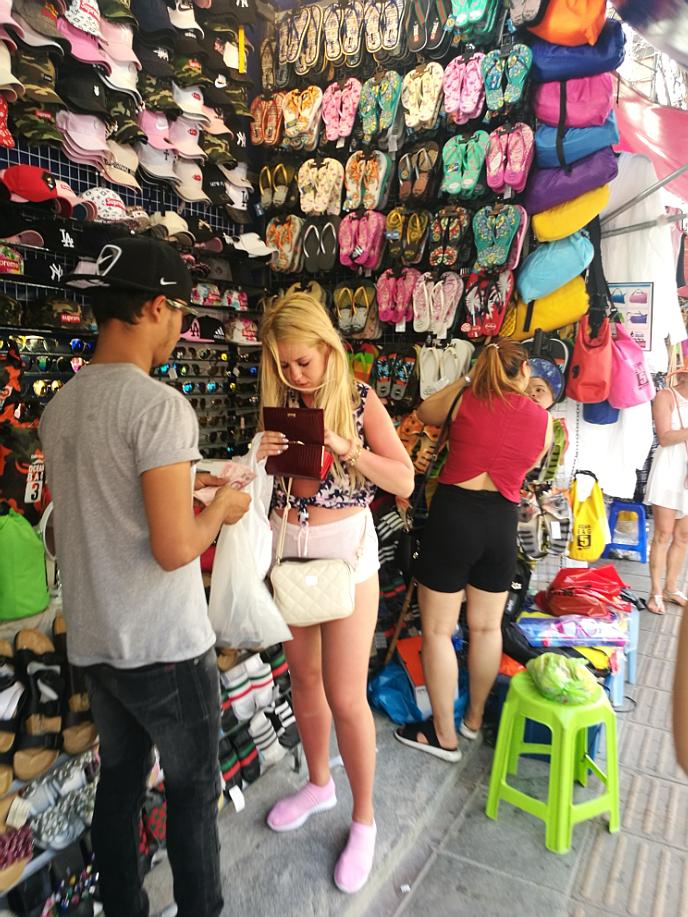 泰国普吉岛斯米兰岛旅游攻略,泰国旅游普吉岛的夏天皮皮岛浮潜