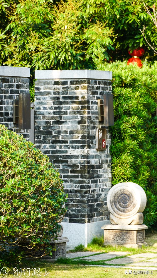 这个假期去哪玩会好一些,来禅泉酒店体验慢生活