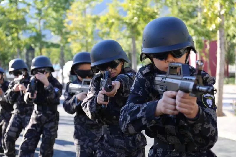 穿越军童铁旅~体验式学习，在做中学，在玩中学