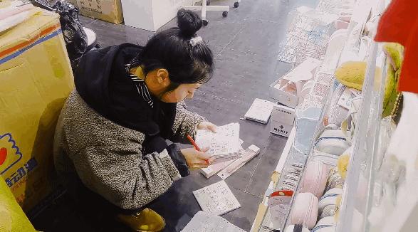 潢川97年美女,潢川女大学生回家创业