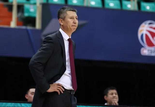 裁判向郭士强道歉视频,裁判的错误为什么让球队背锅