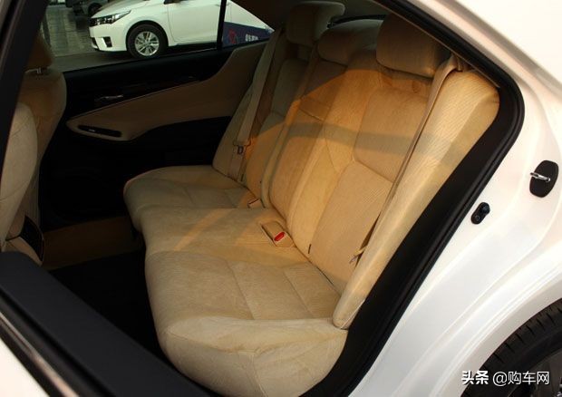 丰田皇冠行情跌了吗,丰田皇冠经典豪车