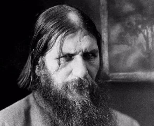 头发越来越长了终于可以留起来了,头发越来越长了打算剪短