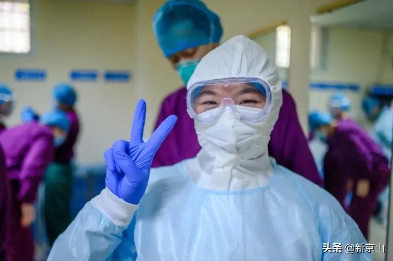 致敬这次抗击疫情所有的前线人员,致敬每一位在前线抗疫的人员