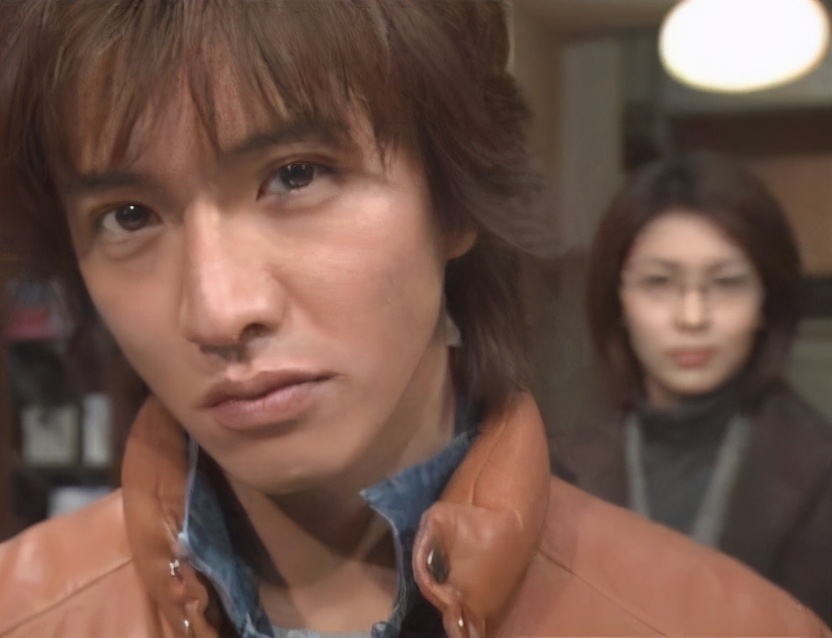 木村拓哉微博晒结婚照,木村拓哉为老婆庆生晒玫瑰花